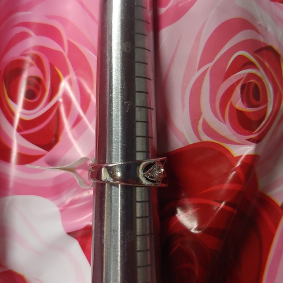 Onyx w Cubic Zirconia Accent Ring - Picture 3 of 3